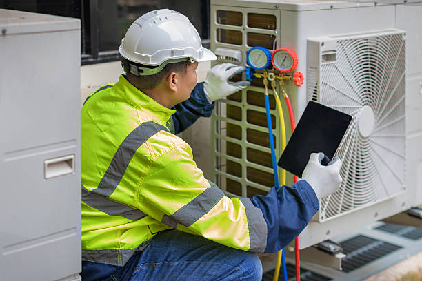 Professional Hvac technician working in Glen, MS